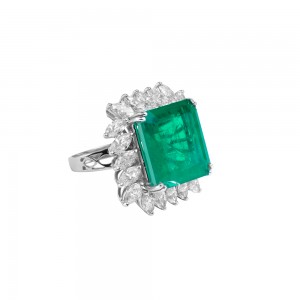 Emerald Diamond Ring